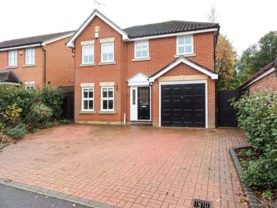 4 bedroom Detached f...